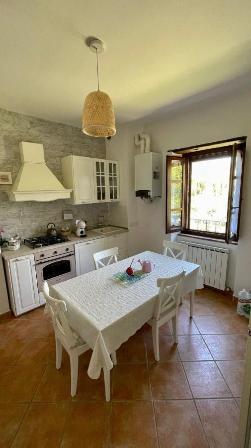 Relax On The Lake Passignano sul Trasimeno Exterior foto